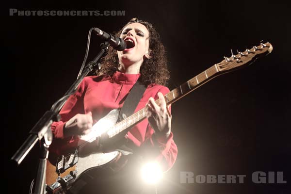 ANNA CALVI - 2019-04-04 - PARIS - Trabendo - 